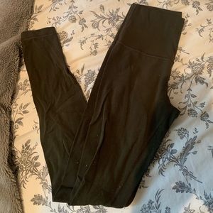 Size 4 Lululemon leggings selling because i dont ever wear them